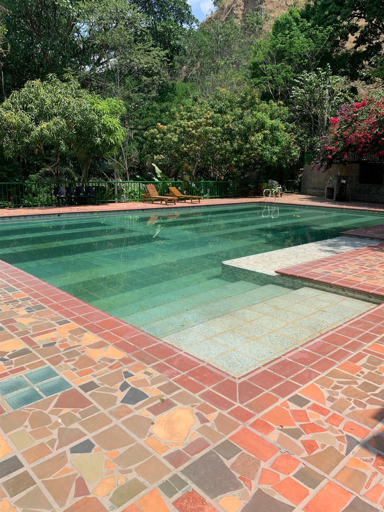 Piscina natural de Chorros de la Peña